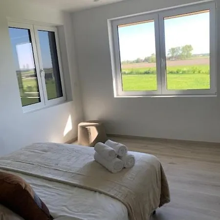 Houtave * Zuienkerke